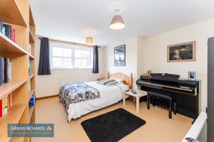 Bedroom- click for photo gallery
